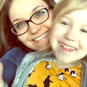 Meet your Posher, Angie